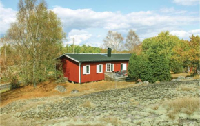 Two-Bedroom Holiday Home in Torhamn, Torhamn